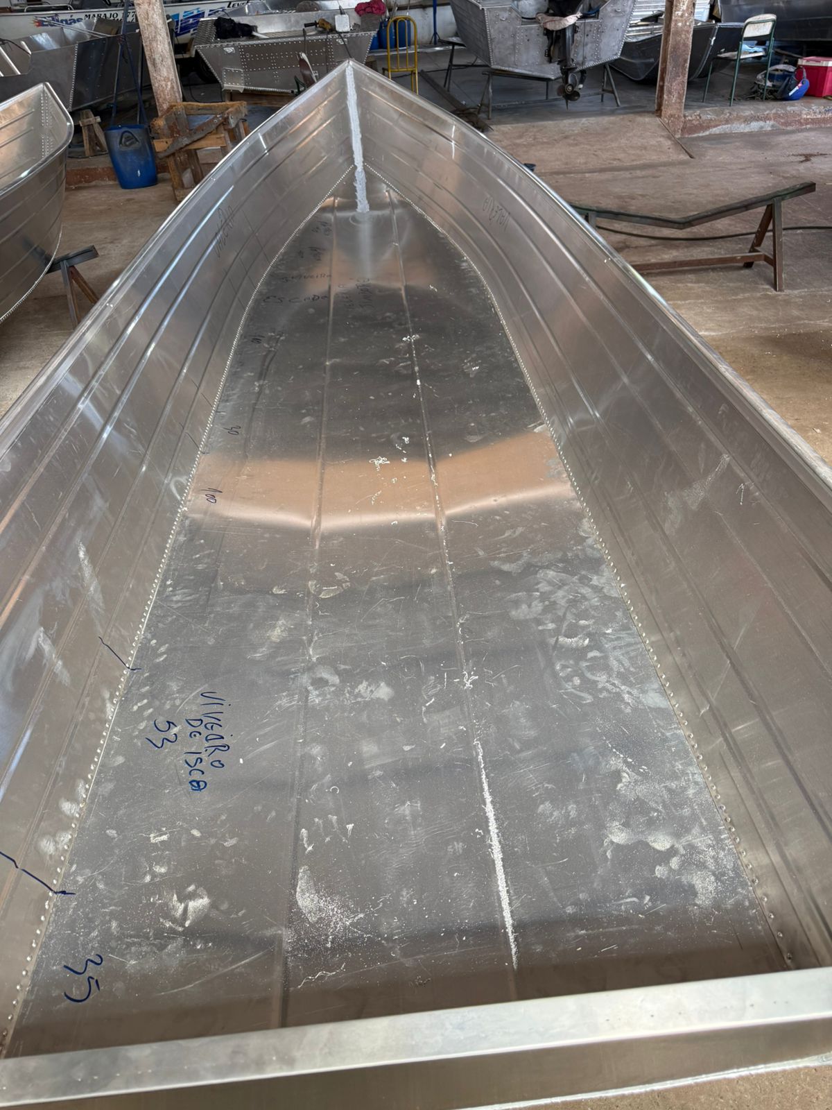Barco com acabamento premium